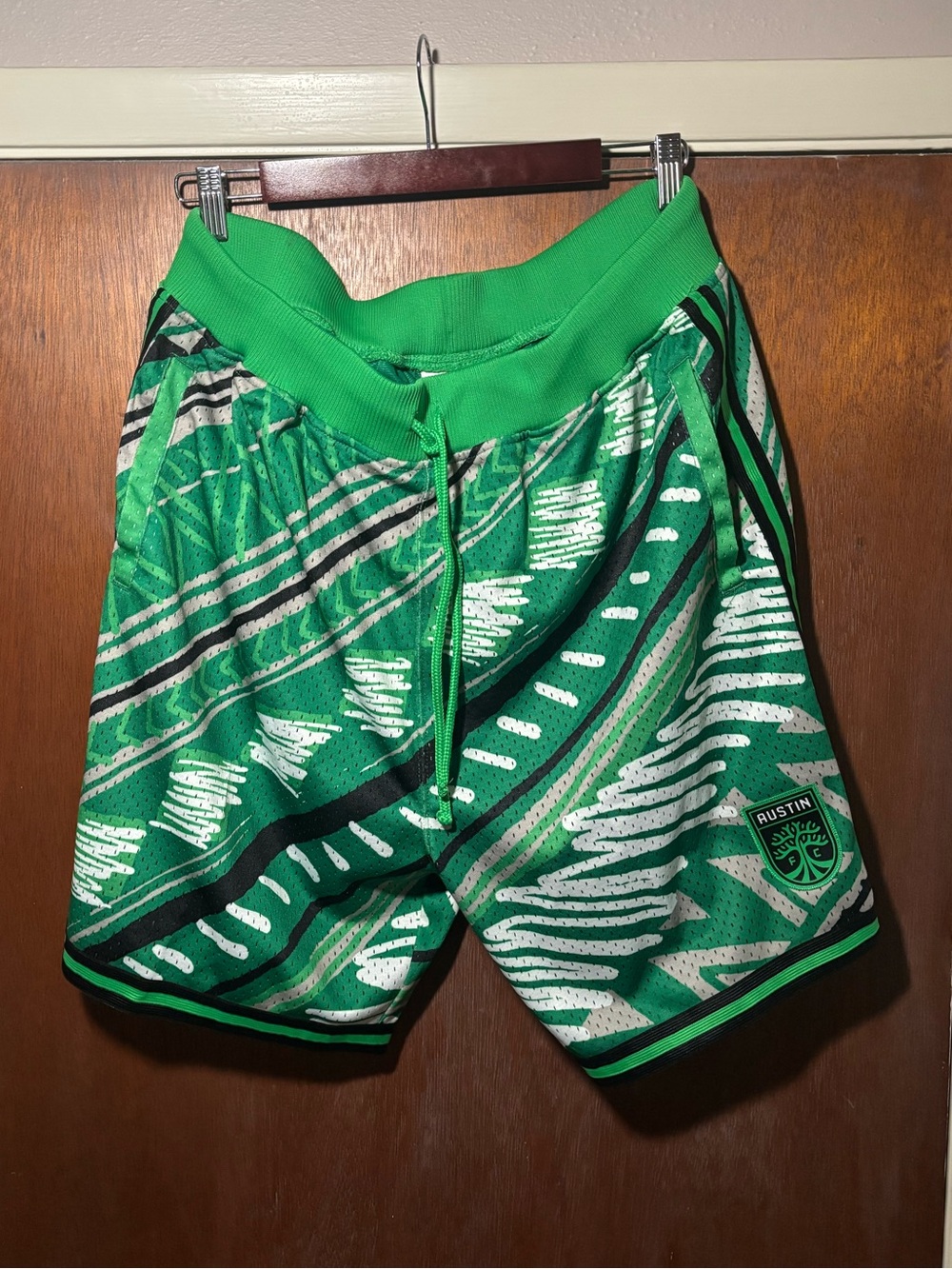 Austin FC Mitchell and ness shorts NWT men’s size XL MLS